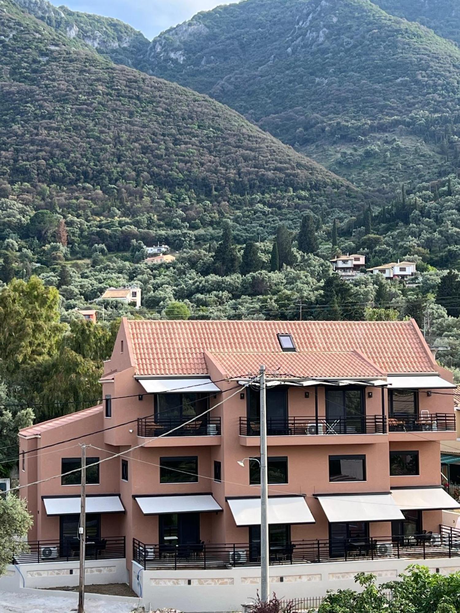 Athilia Aparthotel Nikiana Exteriör bild